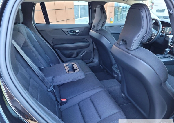 Volvo V60 cena 115900 przebieg: 72124, rok produkcji 2020 z Wasilków małe 326